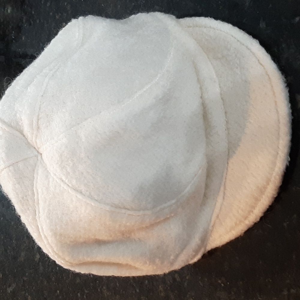August Hats Ivory Modcap